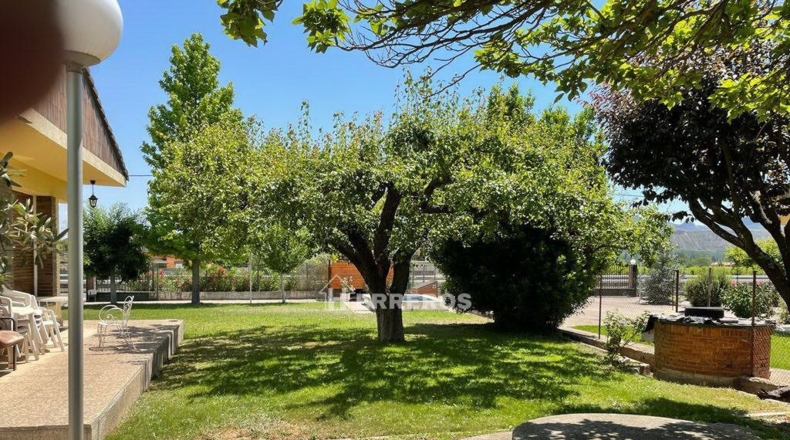 La Rioja - Лардеро - 1000m2