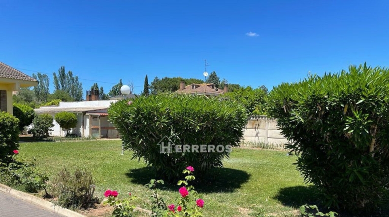La Rioja - Лардеро - 1000m2