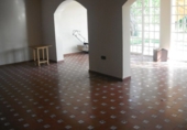 Chalet independiente con terreno en alquiler en Mairena del Aljarafe ref: TR393927 foto