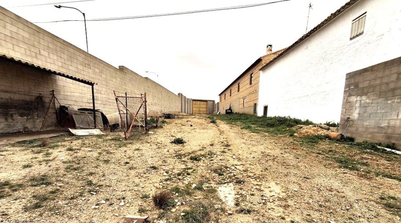 Albacete - La Roda - 1613m2