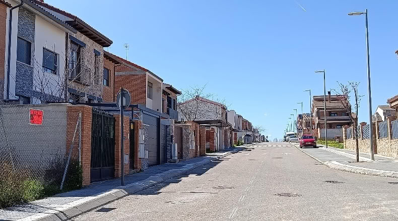 Comunidad de Madrid - Navalcarnero - 180m2