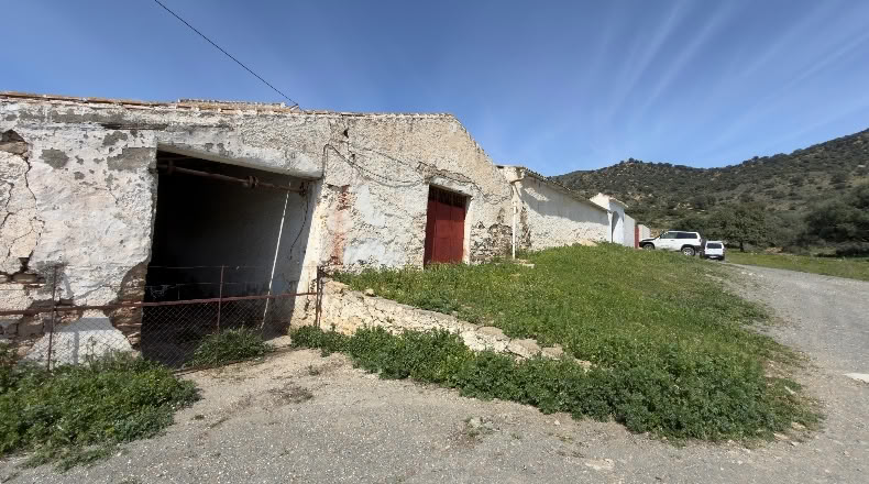 Málaga - Álora - 1600000m2
