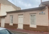 Chalet adosado con terreno en venta en Alcantarilla ref: TR393812 foto