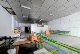 Loja 453&nbsp;m²