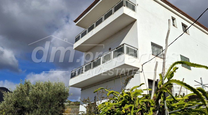 Santa Cruz de Tenerife - Arona - 2000m2