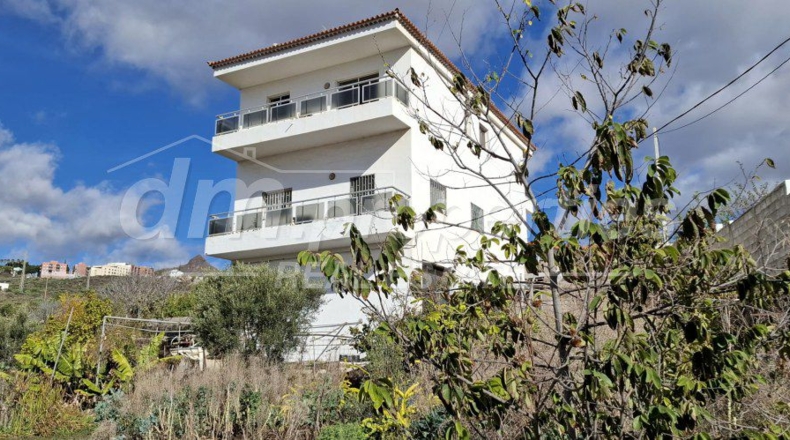 Santa Cruz de Tenerife - Arona - 2000m2