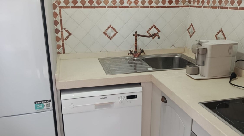 Málaga - Estepona - 2500m2