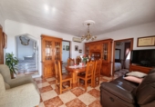 Chalet independiente con terreno en venta en la España, Torremolinos, ref: TR393376 foto