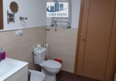 Отдельно стоящий дом с участком на продажу в городе Хаэн Фото