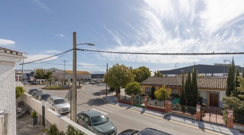 Granada - Peligros - 240m2