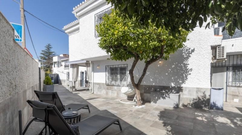 Granada - Peligros - 240m2
