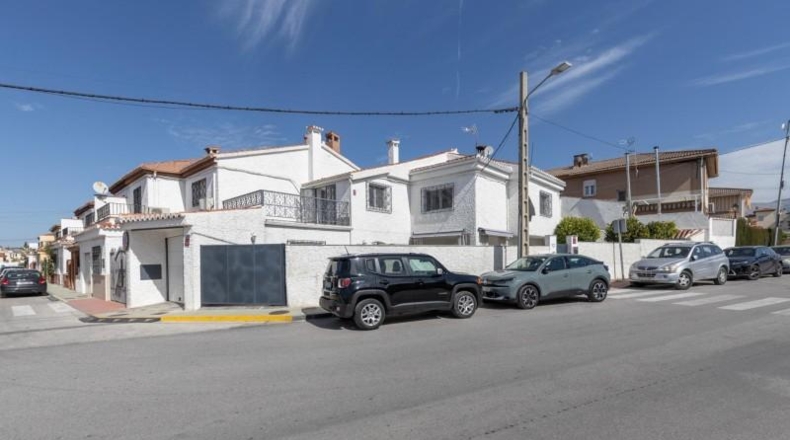 Granada - Peligros - 240m2