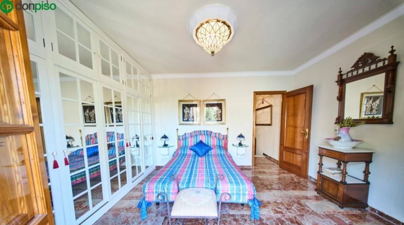 Granada - Villa de Otura - 1100m2