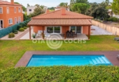 Chalet independiente con terreno en venta en la España, Reus, ref: TR400609 foto