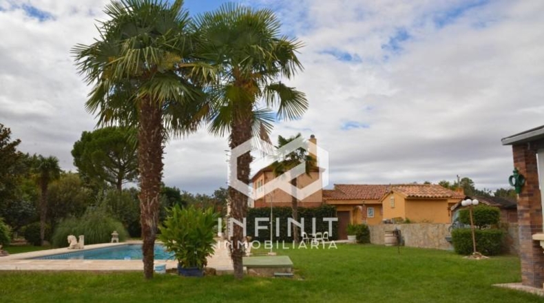 Comunidad de Madrid - Fresno de Torote - 100000m2