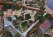 Отдельно стоящий дом с участком на продажу в городе Villajoyosa Фото