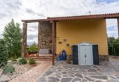Chalet independiente con terreno en venta en la Calle Robledal, Zarzuela del Monte, ref: TR393973 foto