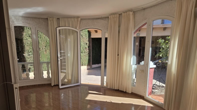 Alicante - Torrevieja - 410m2