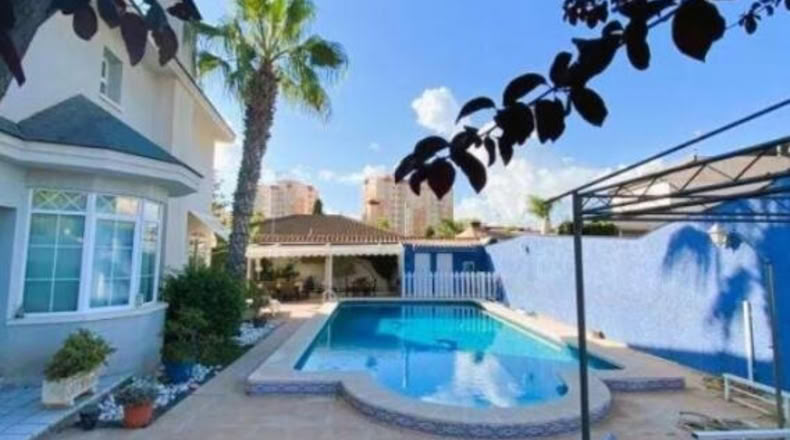 Alicante - Orihuela - 376m2