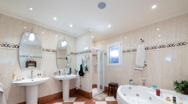Малага - Rincón de la Victoria - 550m2
