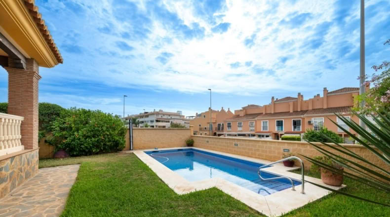 Малага - Rincón de la Victoria - 550m2