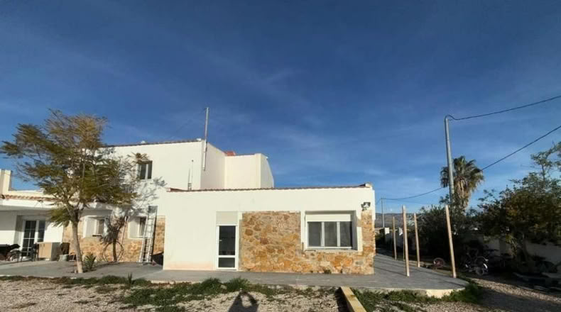 Alicante - Crevillent - 375m2