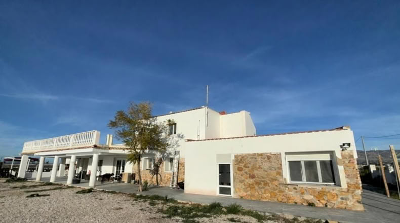 Alicante - Crevillent - 375m2