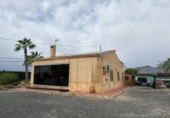 Masía con terreno en venta en Albatera ref: TR394086 foto