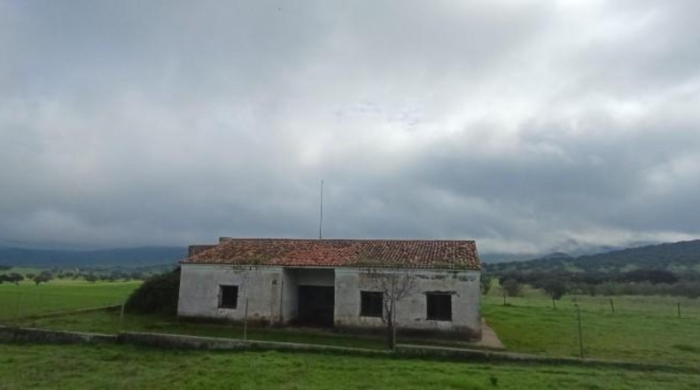 Badajoz - Jerez de los Caballeros - 131800m2