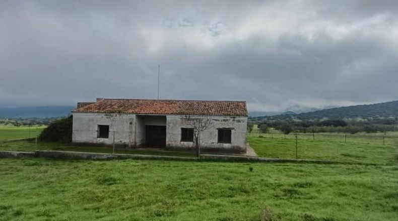 Badajoz - Jerez de los Caballeros - 131800m2