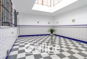 Marchena 180&nbsp;м²