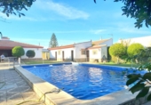 Chalet independiente con terreno en venta en la España, La Rinconada, ref: TR400792 foto