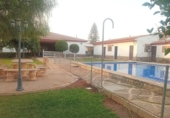 Chalet independiente con terreno en venta en la España, La Rinconada, ref: TR400792 foto