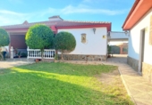 Chalet independiente con terreno en venta en la España, La Rinconada, ref: TR400792 foto