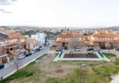 Дом с участком на продажу в городе Guadix Фото
