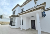 Xalet independent amb terreny en venda a Chiclana de la Frontera ref.: TR394255 foto