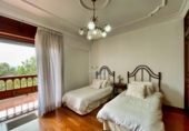 Villa con terreno en venta en Santa Brígida ref: TR394531 foto
