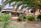 Chalet independiente con terreno en venta en Santa Brígida ref: TR394530 foto
