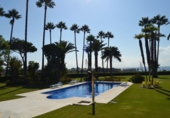 Xalet independent amb terreny en venda a Estepona ref.: TR394275 foto