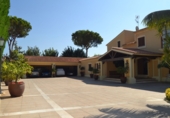 Xalet independent amb terreny en venda a Estepona ref.: TR394275 foto