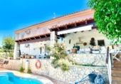 Chalet independiente con terreno en venta en Onda ref: TR394283 foto