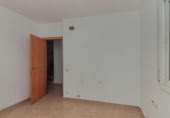 Отдельно стоящий дом с участком на продажу в городе el Vendrell Фото