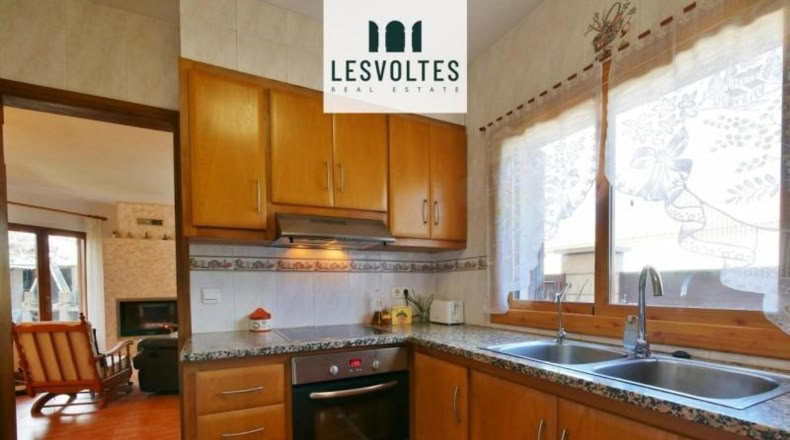 Girona - Bellcaire d'Empordà - 219m2