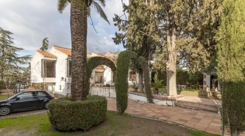 Granada - Guadix - 890m2