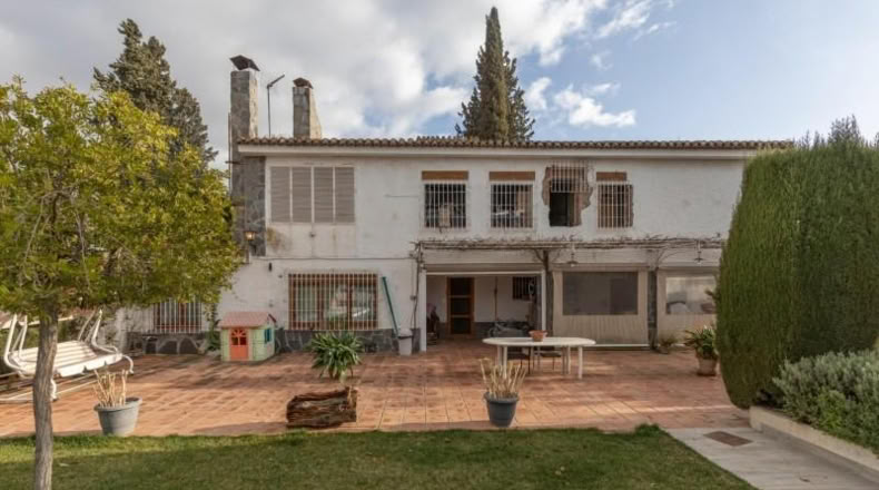 Granada - Guadix - 890m2