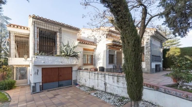 Granada - Guadix - 890m2