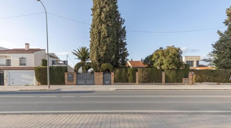 Granada - Guadix - 890m2
