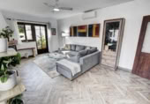 Chalet independiente con terreno en venta en la España, Benalmádena, ref: TR400879 foto
