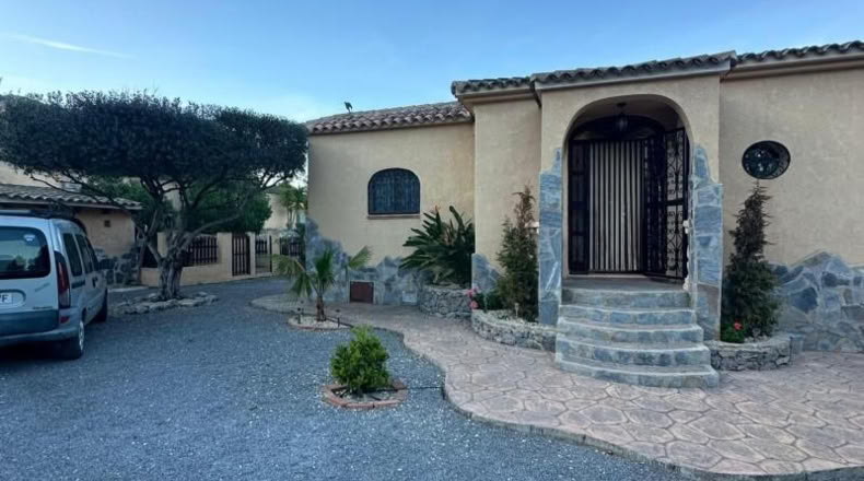 Alicante - Polop - 2000m2