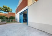 Дом с участком на продажу в городе Viladecans Фото